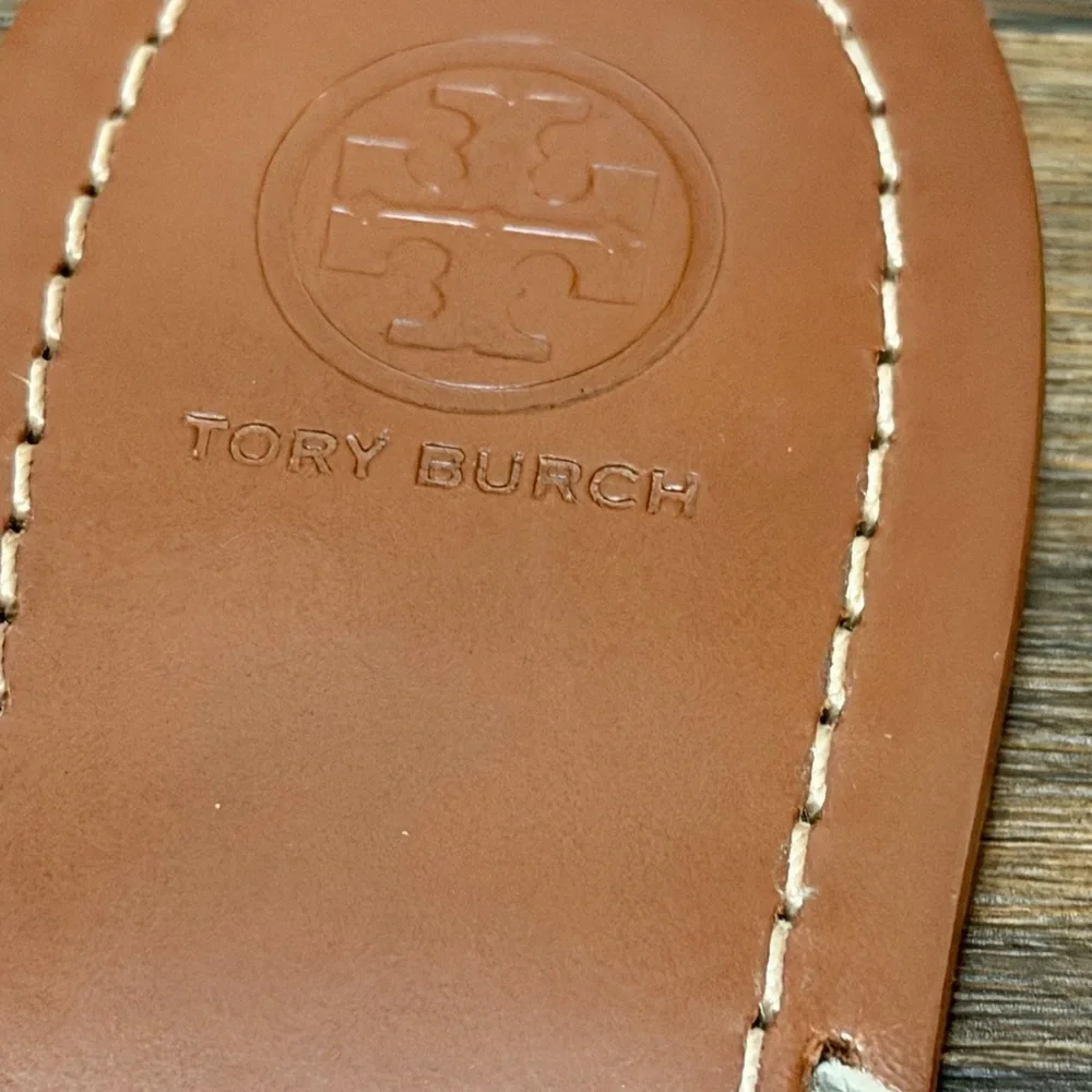 Tory Burch Light Gray Leather Thong Sandals